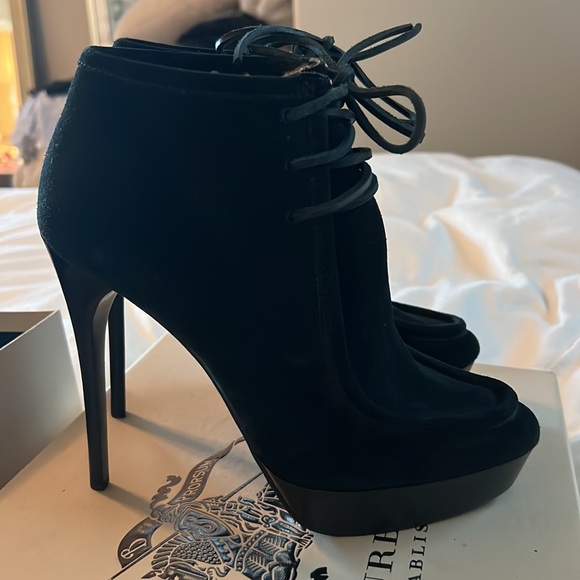 NEW BURBERRY PRORSUM Black suede leather laceup shearling heel booties EU 40 - Picture 6 of 16